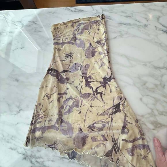 Tiger Mist Dresses & Skirts - Tiger Mist Cream and Purple Strapless Dress